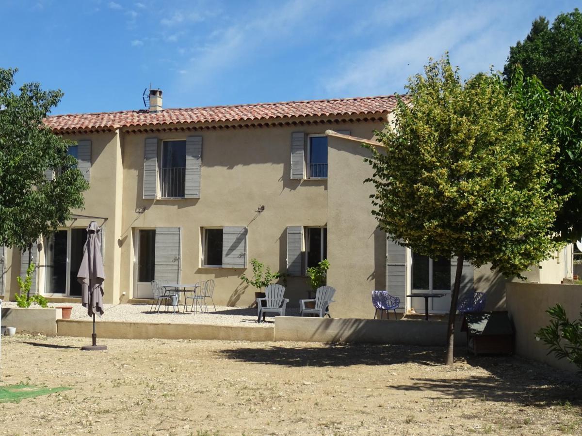 Campagne Ceres Bed & Breakfast Le Puy-Sainte-Reparade Exterior photo